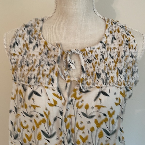 Tank - Picture 2 of 5